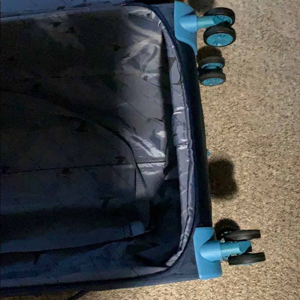Suitcase - Picture 3 of 3